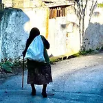 Roumatsali - Hidden 2br Historical Gem *
