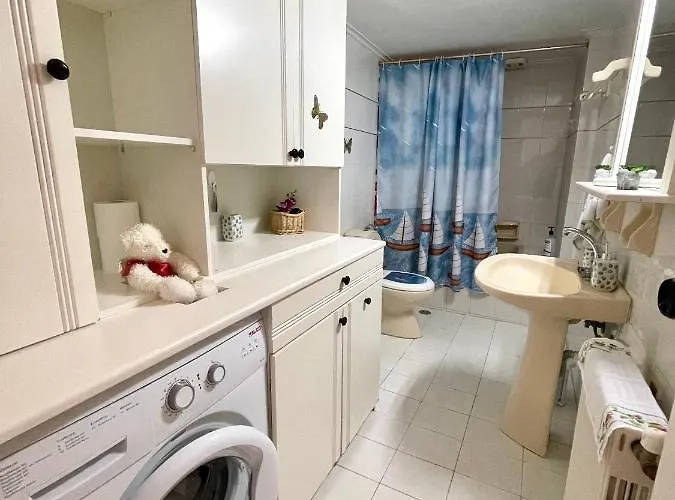 Roumatsali - Hidden 2br Historical Gem *