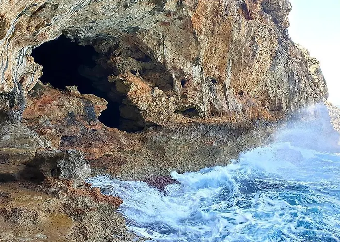 Roumatsali - Hidden 2br Historical Gem