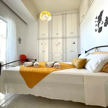 Roumatsali - Hidden 2br Historical Gem * خانيا